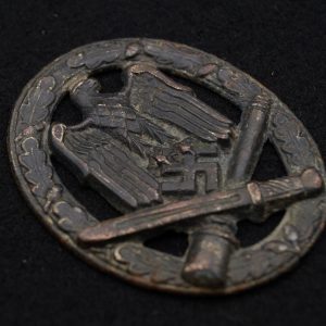 General Assault Badge Archaeology Early type