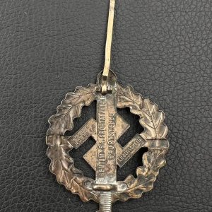  SA Sports Badge model 1933 in bronze     [BERG & NOLTE A.G.]   