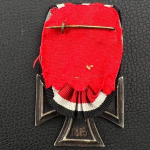 Iron Cross 1939 2nd Class    / Single medal block.