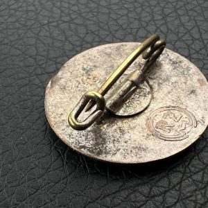 NSDAP Party Badge [Gold-und Silber Scheideanstalt] RZM code: 18 Pin fastening