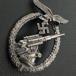 Anti-Aircraft Badge  [Gustav Brehmer]  Original case