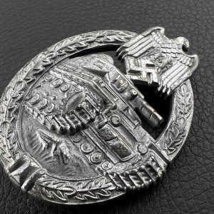 Panzer Badge in silver [Frank & Reif]     