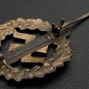 SA Sports Badge model 1933 in bronze     [WERNER REDO]  RZM code: M1/100 