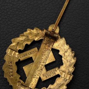  SA Sports Badge model 1933 in bronze     [L. CHR. LAUER]   Numbered - 37833