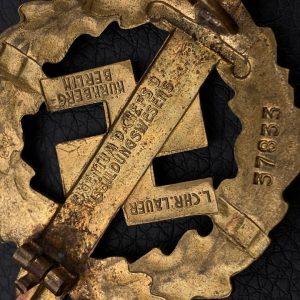  SA Sports Badge model 1933 in bronze     [L. CHR. LAUER]   Numbered - 37833