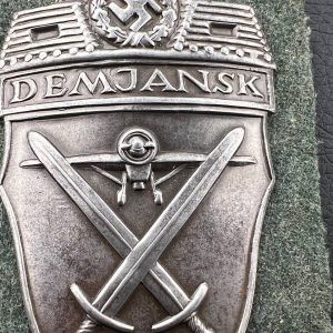 Demjansk Arm Shield for infantry units  