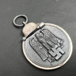 Medal for the Winter Campaign in the East 1941/42 [Moritz Hausch AG] Stamp - 127 Original packaging