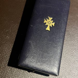 Cross of Honour of the German Mother in gold Original case