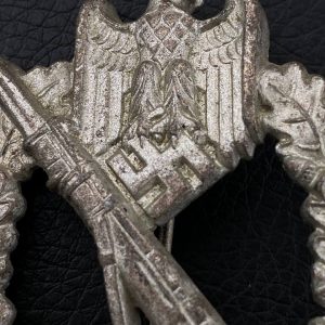 Infantry Assault Badge in silver