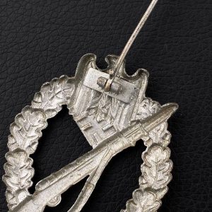 Infantry Assault Badge in silver