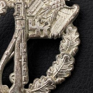 Infantry Assault Badge in silver