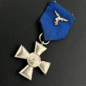 18-Year Long Service Award with a flying eagle clasp for the Luftwaffe   