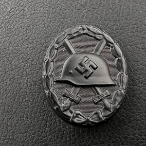 Wound Badge 1939 (second type) in black Counter-relief