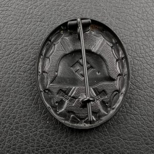 Wound Badge 1939 (second type) in black Counter-relief