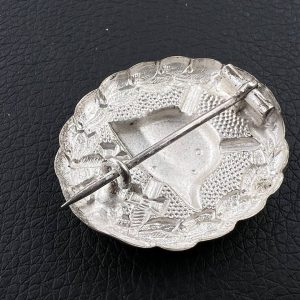 Wound Badge 1918 in silver  Counter-relief    