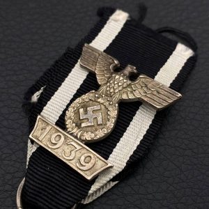 Iron Cross (1914) 2nd Class (1914)    / Set: 1939 Clasp to the Iron Cross 2nd Class (Repeat Award Device)