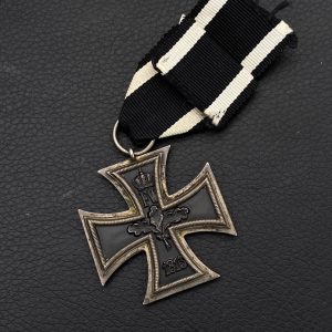 Iron Cross (1914) 2nd Class (1914)    / Set: 1939 Clasp to the Iron Cross 2nd Class (Repeat Award Device)