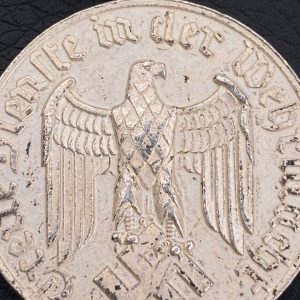 4-Year Long Service Award in the Wehrmacht  Mint The sign is made of a magnetic alloy.