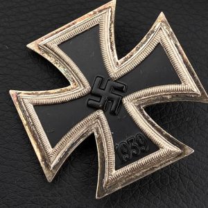 Iron Cross 1939 1st Class [Otto Schickle], L/15 / Original case.