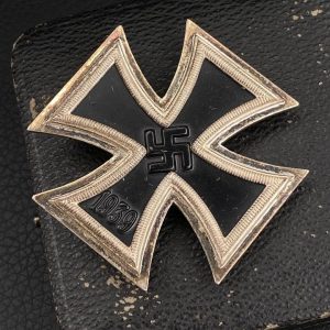 Iron Cross 1939 1st Class [Otto Schickle], L/15 / Original case.