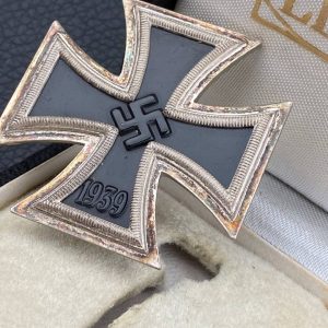 Iron Cross 1939 1st Class [Otto Schickle], L/15 / Original case.