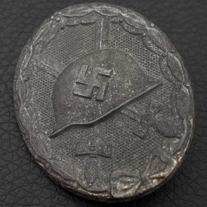 Wound Badge 1939 (second type) in silver [Wilhelm Deumer K.G.] Solid Zinc