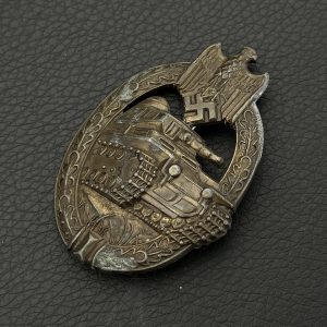 Panzer Badge in bronze [Adolf Scholze]
