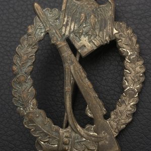 Infantry Assault Badge in bronze