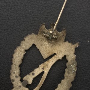 Infantry Assault Badge in bronze