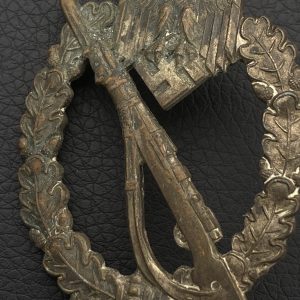 Infantry Assault Badge in bronze