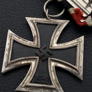 Iron Cross 1939 2nd Class / Single medal block.
