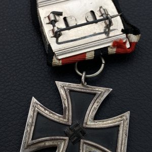 Iron Cross 1939 2nd Class / Single medal block.