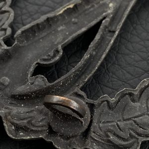 Infantry Assault Badge in bronze      