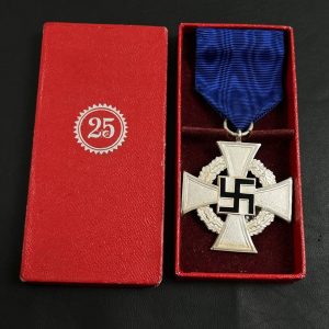 25-Year Long Service Award for civilian officials  Original case