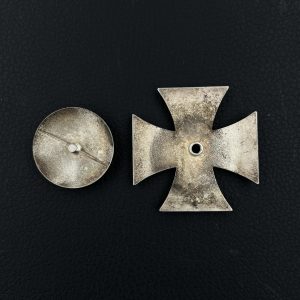 Iron Cross 1939 1st Class Screw fastening