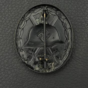 Wound Badge 1939 (second type) in black [Eduard Hahn] Counter-relief