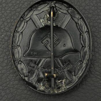 Wound Badge 1939 (second type) in black [Eduard Hahn] Counter-relief