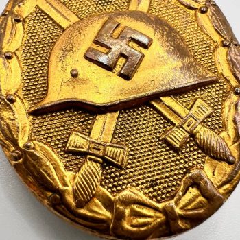 Wound Badge 1939 (second type) in gold  Solid    