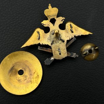 A sign of graduation from a military educational institution - Mikhailovsky Artillery School [Unidentified manufacturer]