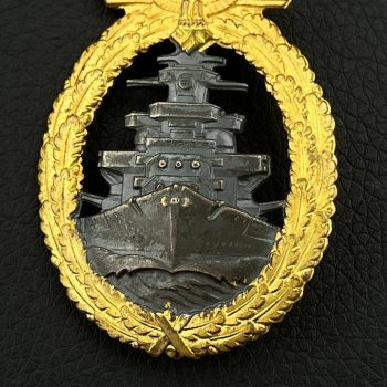 Naval military badge [Schwerin] Buntmetall  