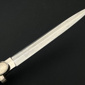 Dagger of the Officer Corps of the German Red Cross (DRK), Model 1939 (medical service)    