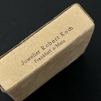 Iron Cross 1939 2nd Class [Robert Koch] / Original packaging and case.