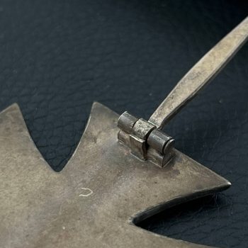 Iron Cross 1939 2nd Class [Robert Koch] / Original packaging and case.