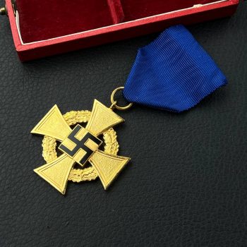 40-Year Long Service Award for civilian officials  Original case