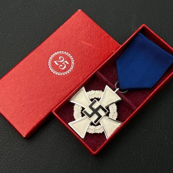 25-Year Long Service Award for civilian officials  Original case