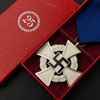 25-Year Long Service Award for civilian officials  Original case