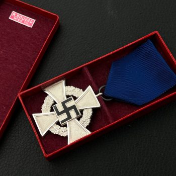 25-Year Long Service Award for civilian officials  Original case