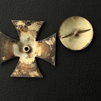 Iron Cross 1939 1st Class [Alois Rettenmaier], 16, L/59 Screw fastening