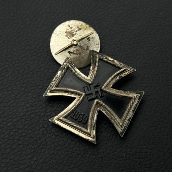 Iron Cross 1939 1st Class [Alois Rettenmaier], 16, L/59 Screw fastening