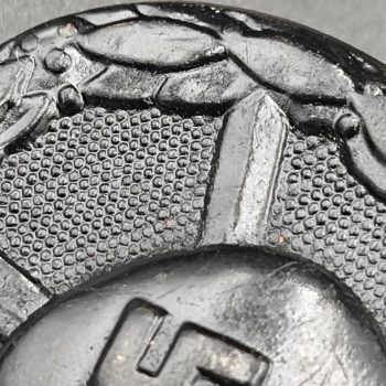Wound Badge 1939 (second type) in black [Wilhelm Deumer K.G.] Counter-relief